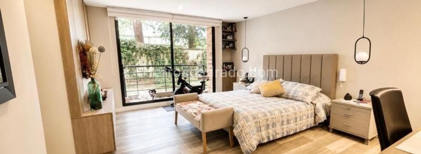 Apartamento de 3 alcobas en venta en Bella Suiza, Bogotá, 235 m² · foto 10 de 14