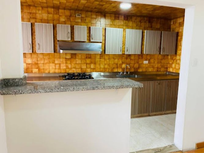 Casa de 3 alcobas en arriendo en Normandia, Bogotá, 320 m² · foto 15 de 24