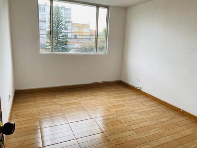 Casa de 3 alcobas en arriendo en Normandia, Bogotá, 320 m² · foto 22 de 24