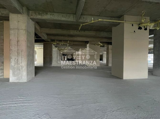 Local en arriendo en El Poblado, Medellín · foto 6 de 15