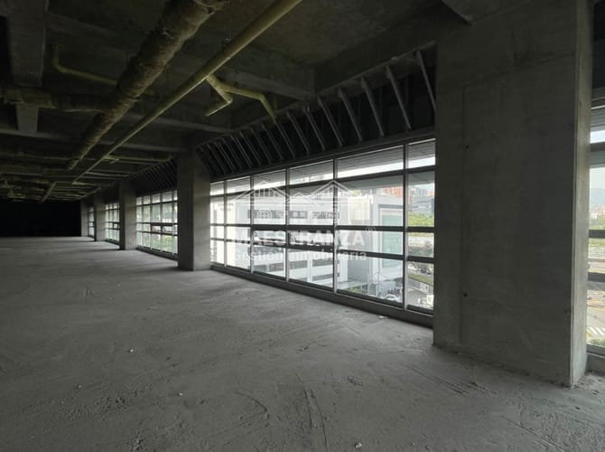 Local en arriendo en El Poblado, Medellín · foto 7 de 15