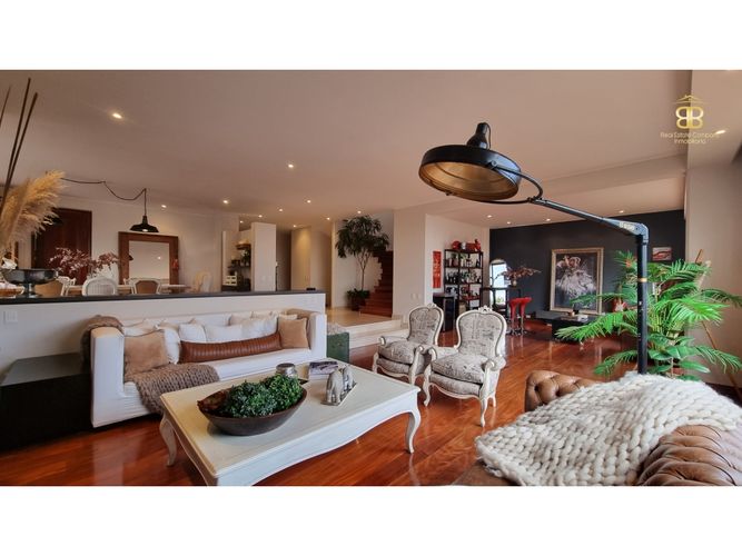Casa de 4 alcobas en venta en Segundo Contador, Bogotá, 652 m² · foto 3 de 24