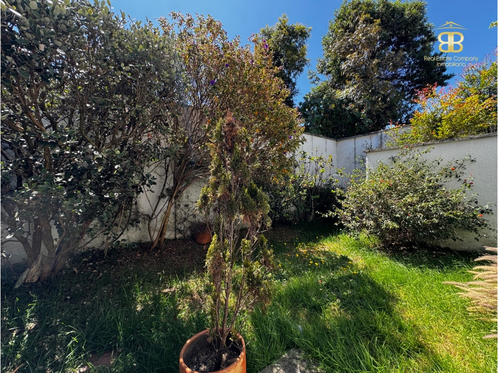 Casa en venta en Santa Ana, Bogotá · foto 2 de 24