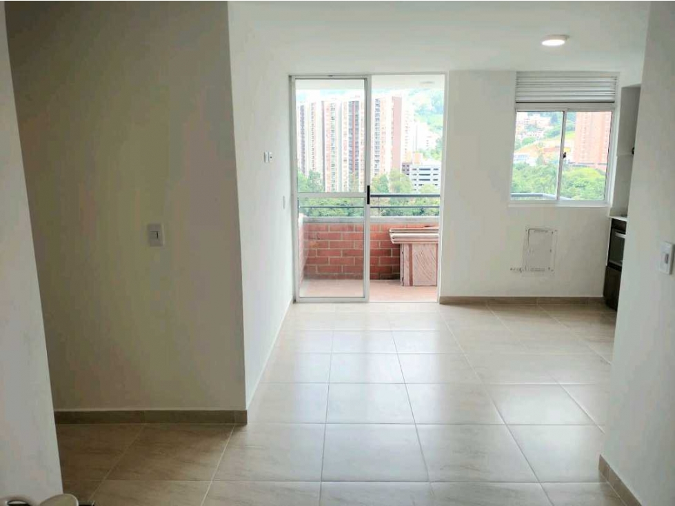 Apartamento en venta en Zona Rural, Itagüí · foto 7 de 17