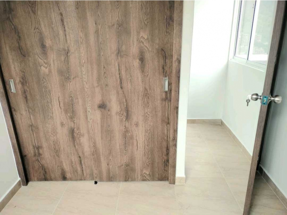 Apartamento en venta en Zona Rural, Itagüí · foto 14 de 17
