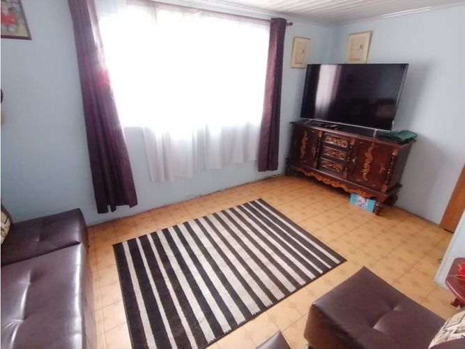 Casa de 6 alcobas en venta en Centro, Funza, 200 m² · foto 5 de 24