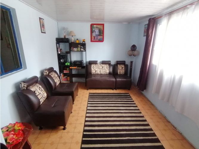 Casa de 6 alcobas en venta en Centro, Funza, 200 m² · foto 6 de 24