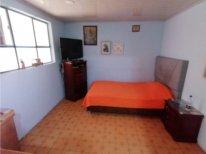 Casa de 6 alcobas en venta en Centro, Funza, 200 m² · foto 11 de 24