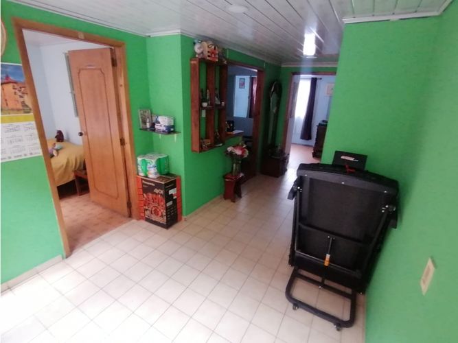 Casa de 6 alcobas en venta en Centro, Funza, 200 m² · foto 16 de 24