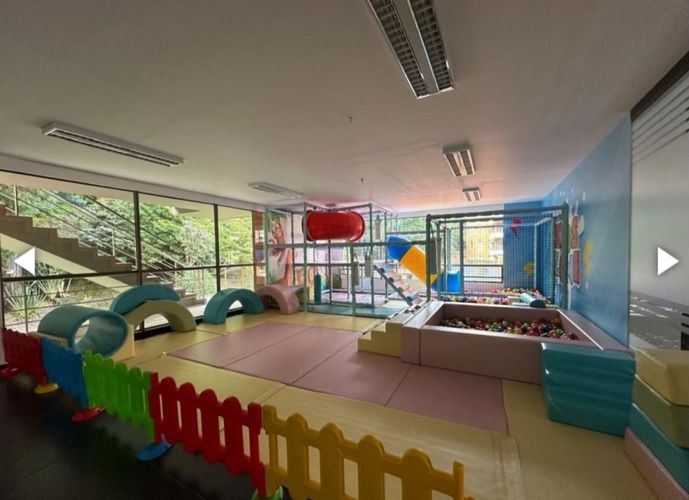Apartamento de 3 alcobas en venta en Bella Suiza, Bogotá, 152 m² · foto 5 de 11
