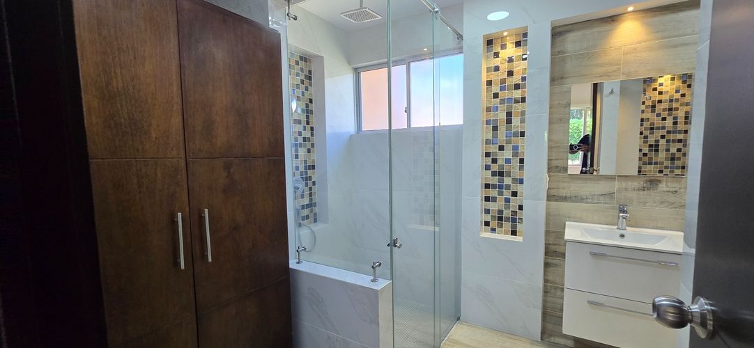 Casa de 4 alcobas en arriendo en Menzuly, Piedecuesta, 275 m² · foto 13 de 19