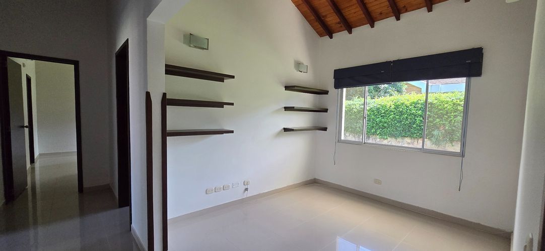 Casa de 4 alcobas en arriendo en Menzuly, Piedecuesta, 275 m² · foto 18 de 19