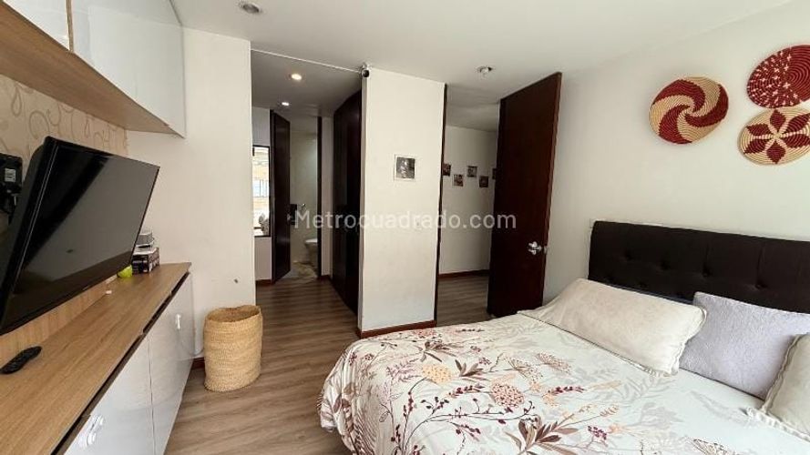 Apartamento en venta en Santa Barbara, Bogotá · foto 4 de 10