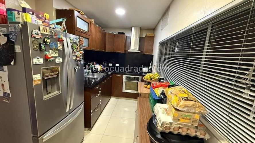 Apartamento en venta en Santa Barbara, Bogotá · foto 3 de 10