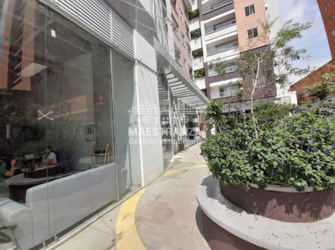 Local en venta en Boston, Medellín, 45 m² · foto 3 de 14