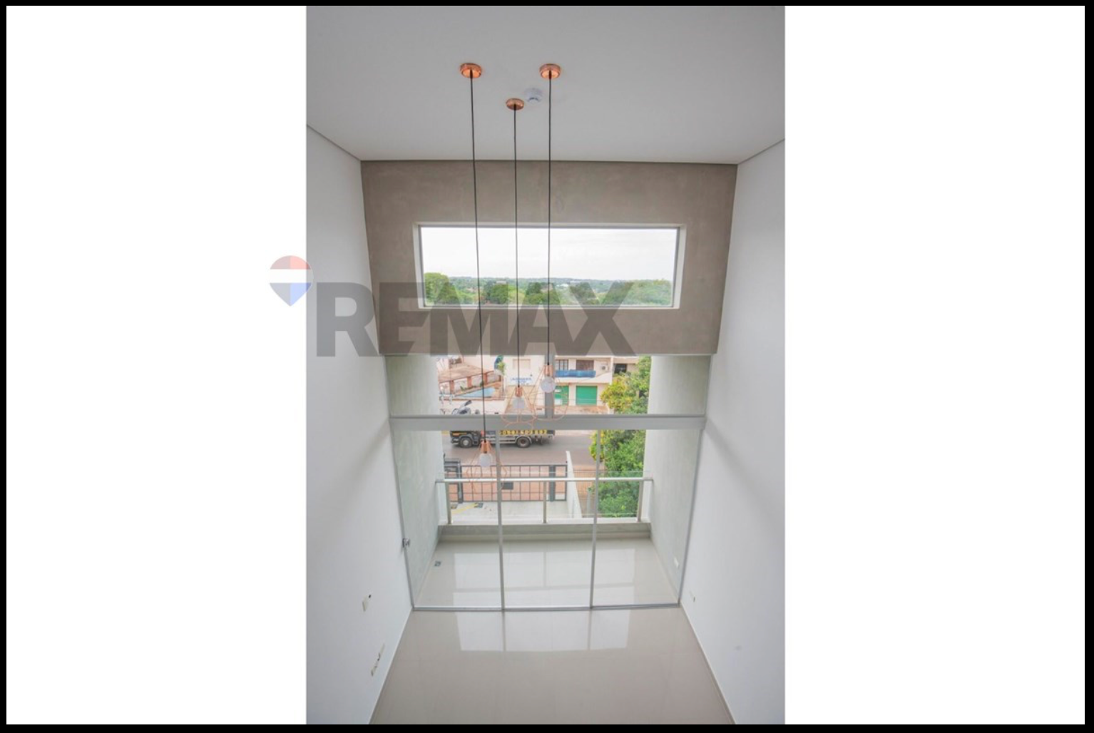 1 DORMITORIO TIPO DÚPLEX + COCHERA - SAN VICENTE — foto 2