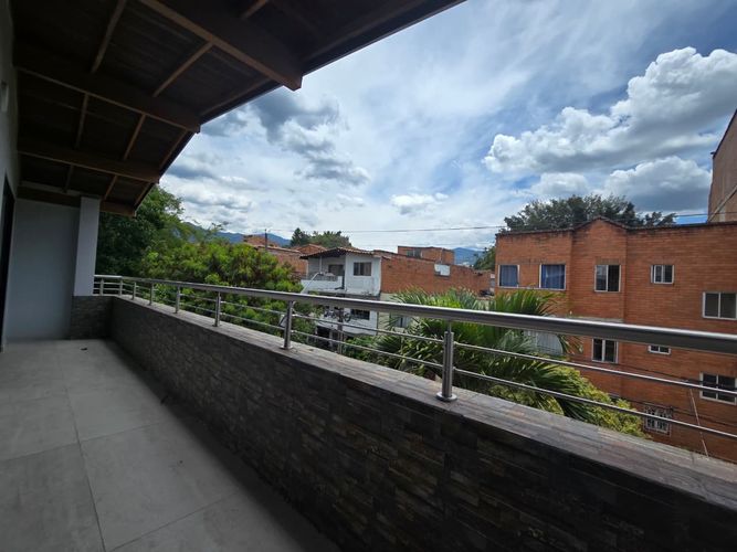 Apartamento de 3 alcobas en venta en Belén, Medellín, 105 m² · foto 19 de 20