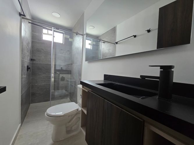 Apartamento de 3 alcobas en venta en Belén, Medellín, 105 m² · foto 3 de 20