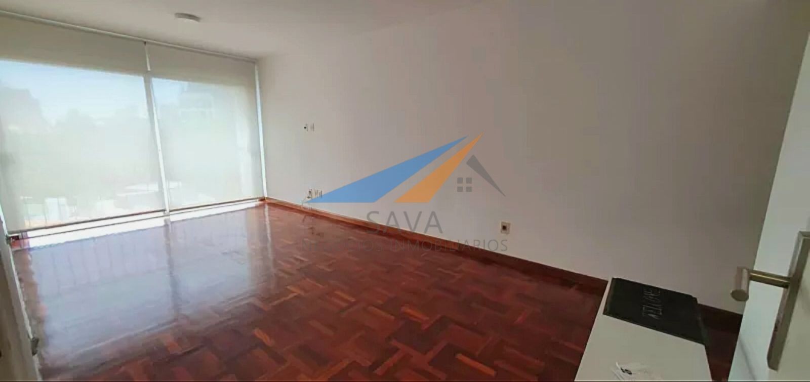Alquiler Apartamento 2 Dormitorios en Pocitos! PISO ALTO. Excelente Ubicación. Al FRENTE!