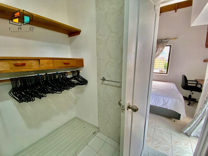 Apartamento de 3 alcobas en arriendo en Florida Nueva, Medellín, 160 m² · foto 12 de 21