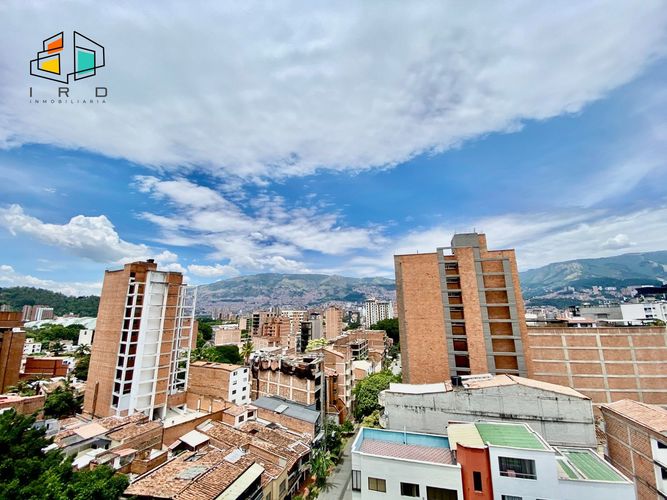 Apartamento de 3 alcobas en arriendo en Florida Nueva, Medellín, 160 m² · foto 2 de 21