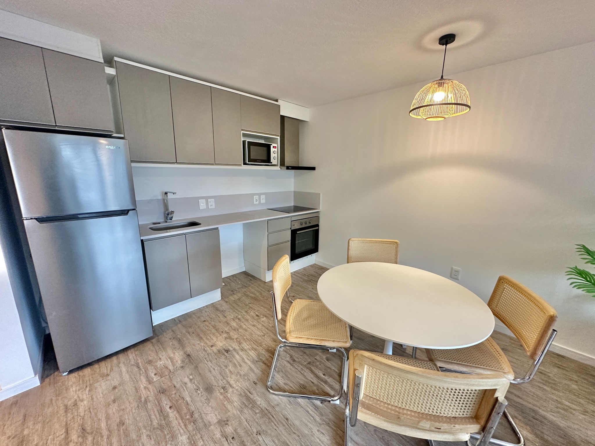 Alquiler de apartamento 1 dormitorio con muebles y garaje en Pocitos · Foto 2