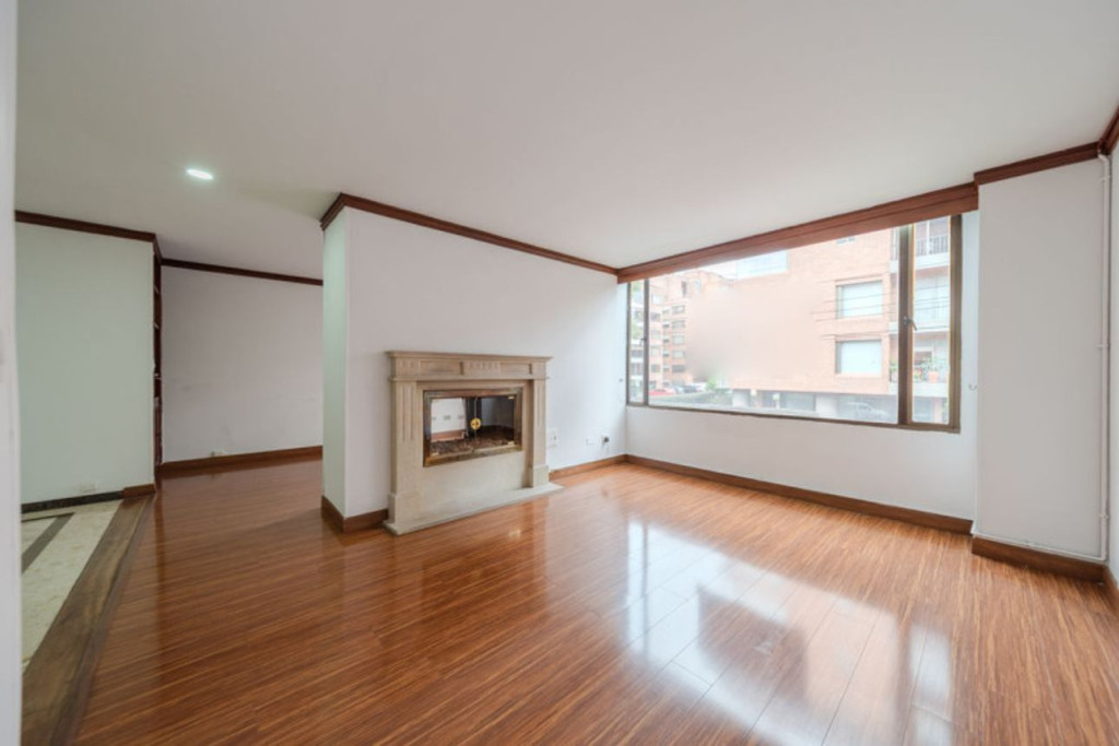 Apartamento en venta en La Carolina, Bogotá · foto 4 de 24