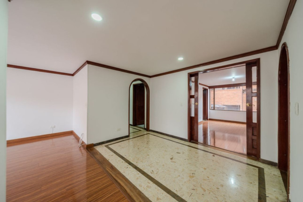 Apartamento en venta en La Carolina, Bogotá · foto 5 de 24