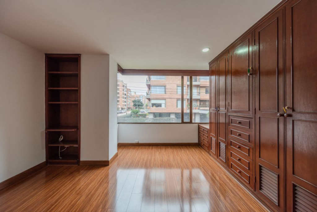 Apartamento en venta en La Carolina, Bogotá · foto 17 de 24