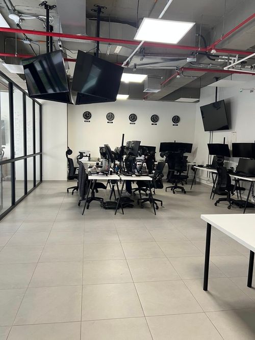 Oficina en arriendo en El Poblado, Medellín, 88 m² · foto 6 de 10
