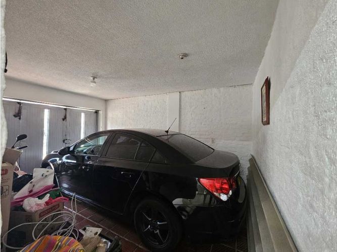 Casa de 7 alcobas en venta en La Pradera, Jamundí, 280 m² · foto 2 de 17