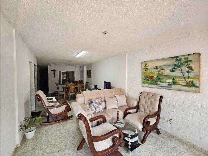 Casa de 7 alcobas en venta en La Pradera, Jamundí, 280 m² · foto 3 de 17