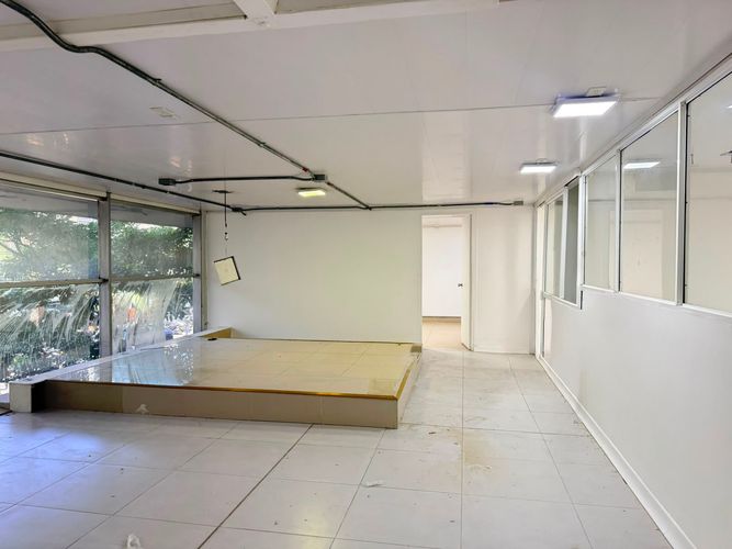 Local en arriendo en Cristo Rey, Medellín, 460 m² · foto 17 de 19