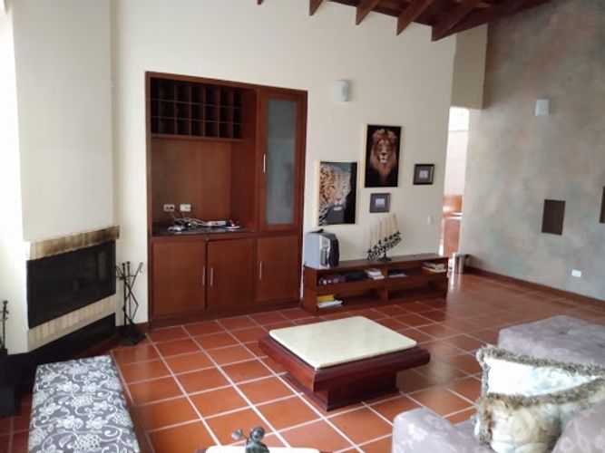 Casa de 4 alcobas en venta en Montana, Sopó, 350 m² · foto 3 de 11
