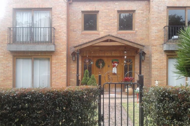 Casa de 4 alcobas en venta en Cn Los Arboles, Chía, 263 m² · foto 18 de 23