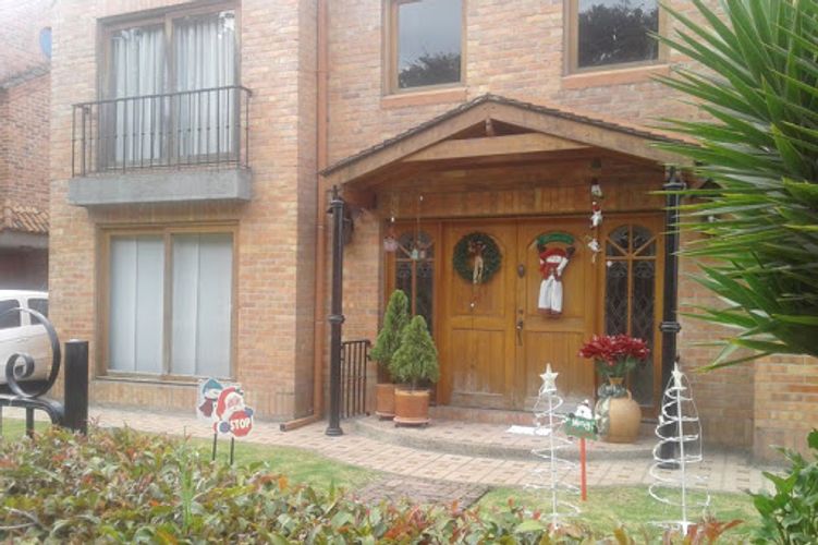 Casa de 4 alcobas en venta en Cn Los Arboles, Chía, 263 m² · foto 20 de 23