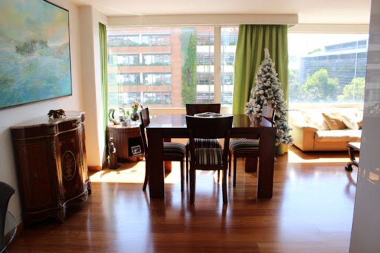 Apartamento de 2 alcobas en venta en Chicó Alto, Bogotá, 118 m² · foto 3 de 7