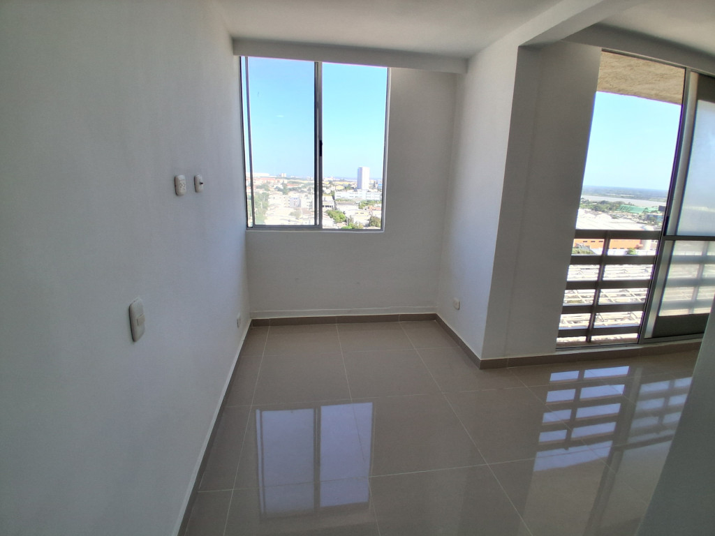 Apartamento en venta en Paraiso, Barranquilla · foto 2 de 23