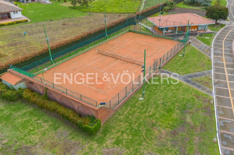 Casa de 4 alcobas en venta en Siberia, Cota, 1052 m² · foto 16 de 20