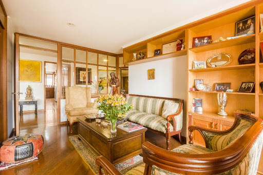 Apartamento en venta en Los Rosales, Bogotá · foto 6 de 18