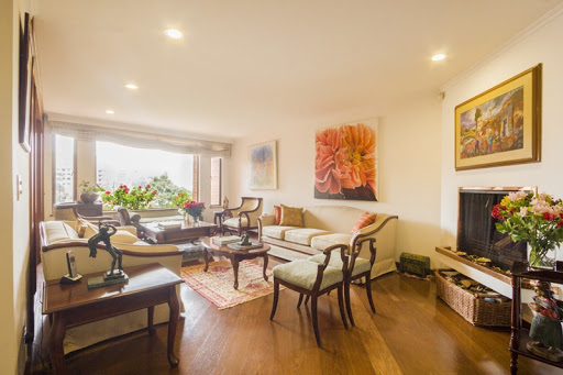 Apartamento en venta en Los Rosales, Bogotá · foto 8 de 18