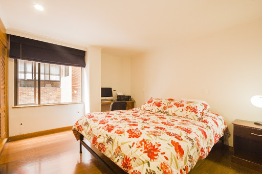 Apartamento en venta en Los Rosales, Bogotá · foto 15 de 18