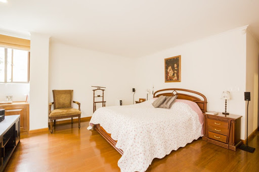 Apartamento en venta en Los Rosales, Bogotá · foto 17 de 18