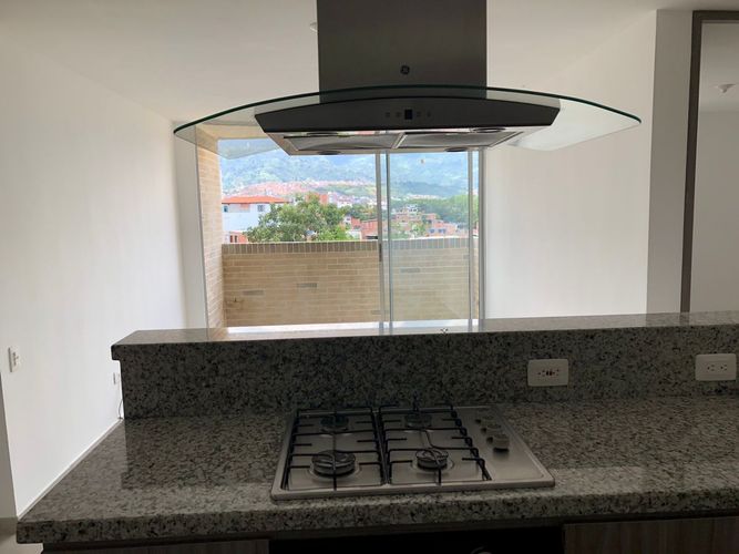 Apartamento de 2 alcobas en venta en Provenza, Bucaramanga, 65 m² · foto 3 de 19