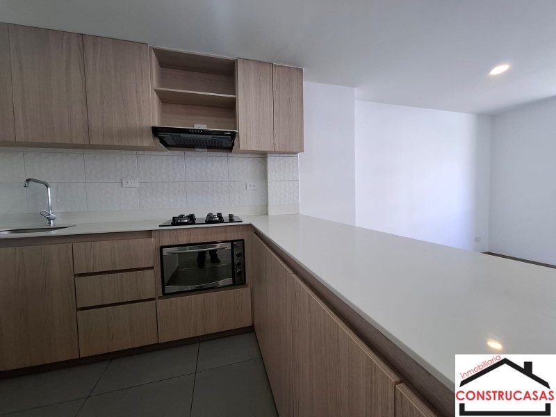 Apartamento en venta en La Candelaria, Medellín · foto 2 de 17