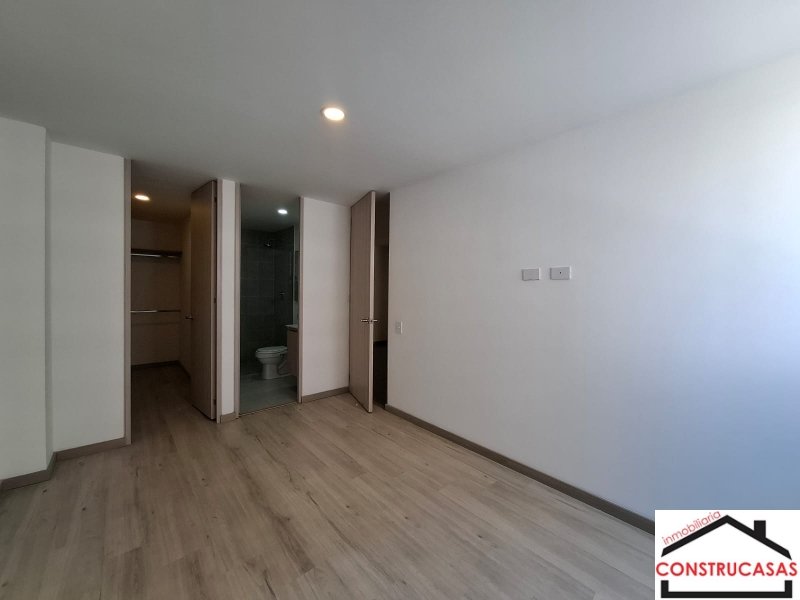 Apartamento en venta en La Candelaria, Medellín · foto 8 de 17