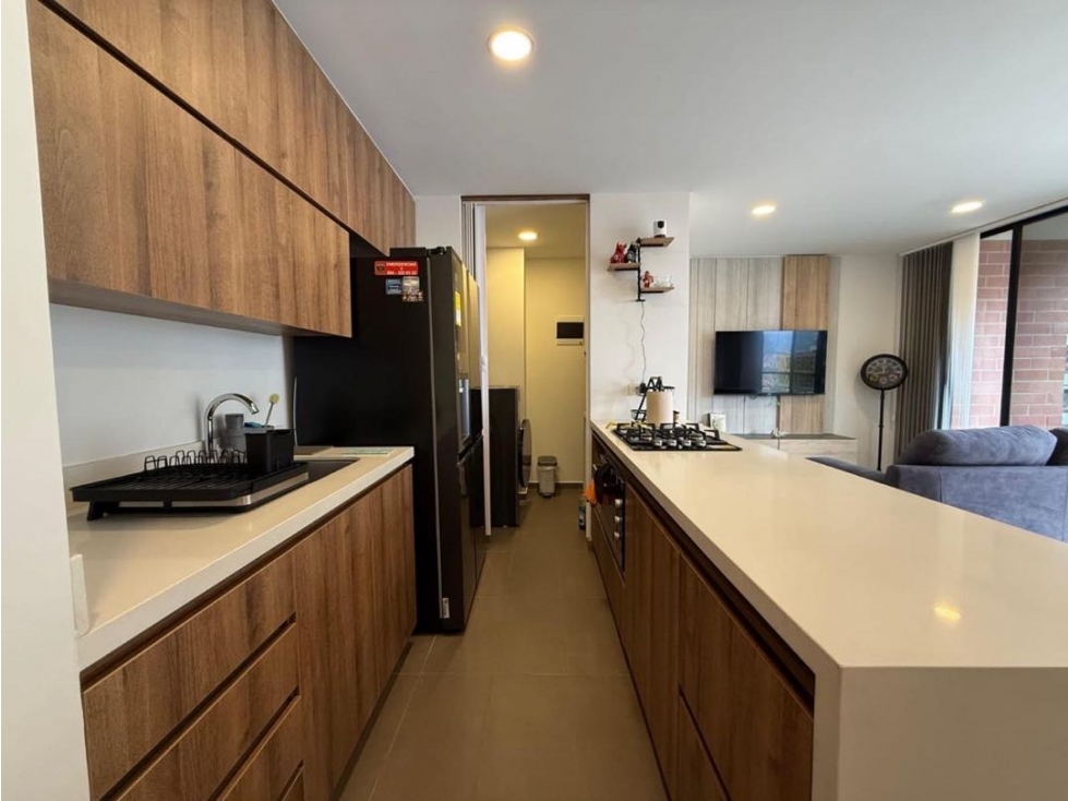 Apartamento en venta en Zona Centro, Envigado · foto 3 de 10