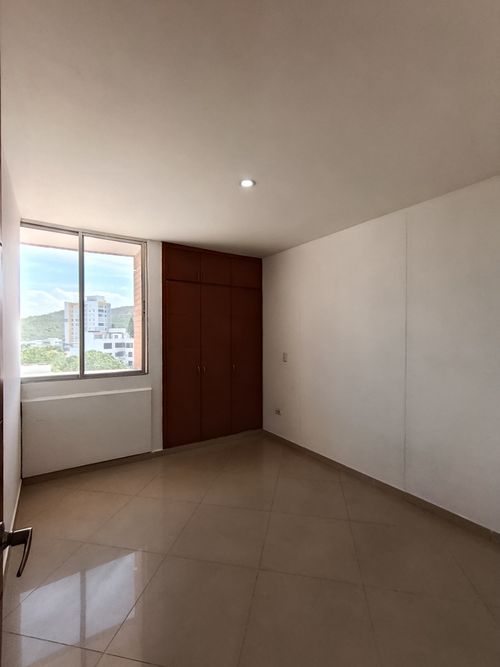 Apartamento de 3 alcobas en venta en Bellavista, Los Patios, 149 m² · foto 8 de 16