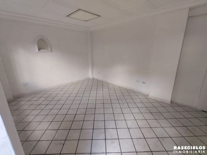 Local en arriendo en Conquistadores, Medellín, 15 m² · foto 4 de 13