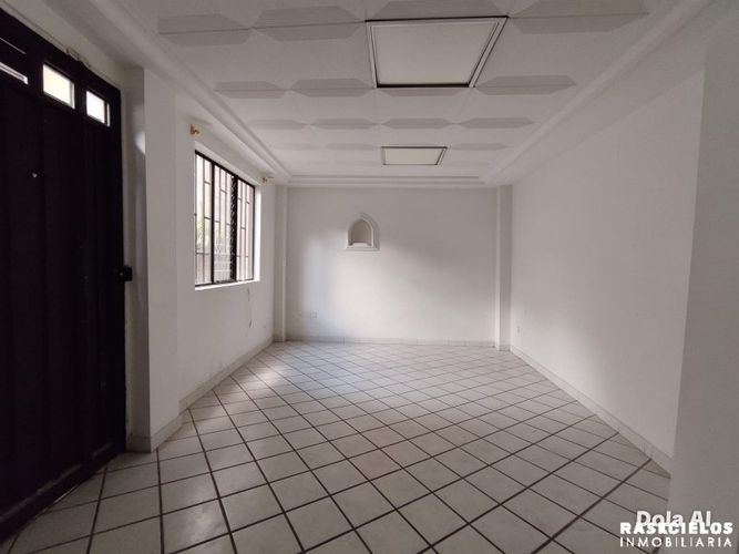 Local en arriendo en Conquistadores, Medellín, 15 m² · foto 5 de 13